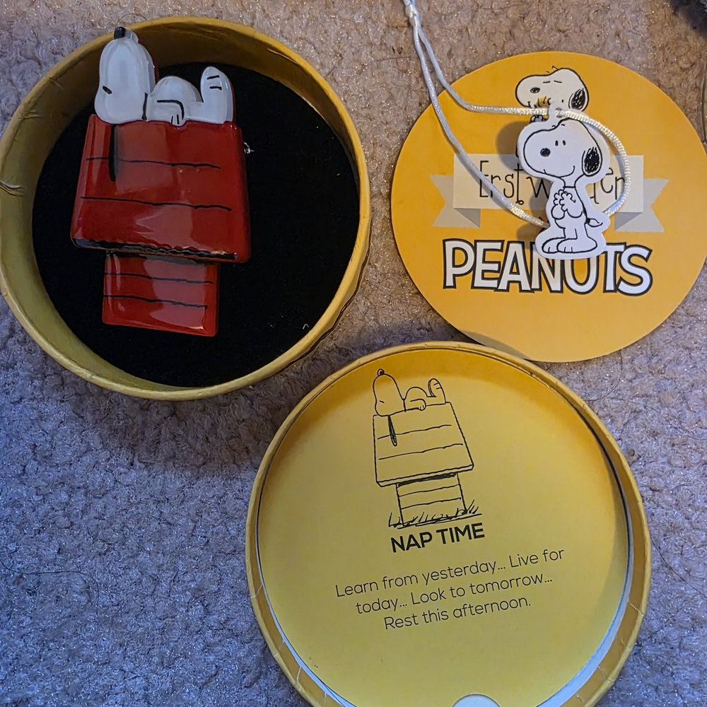 Peanuts Snoopy on Red Doghouse Ornament